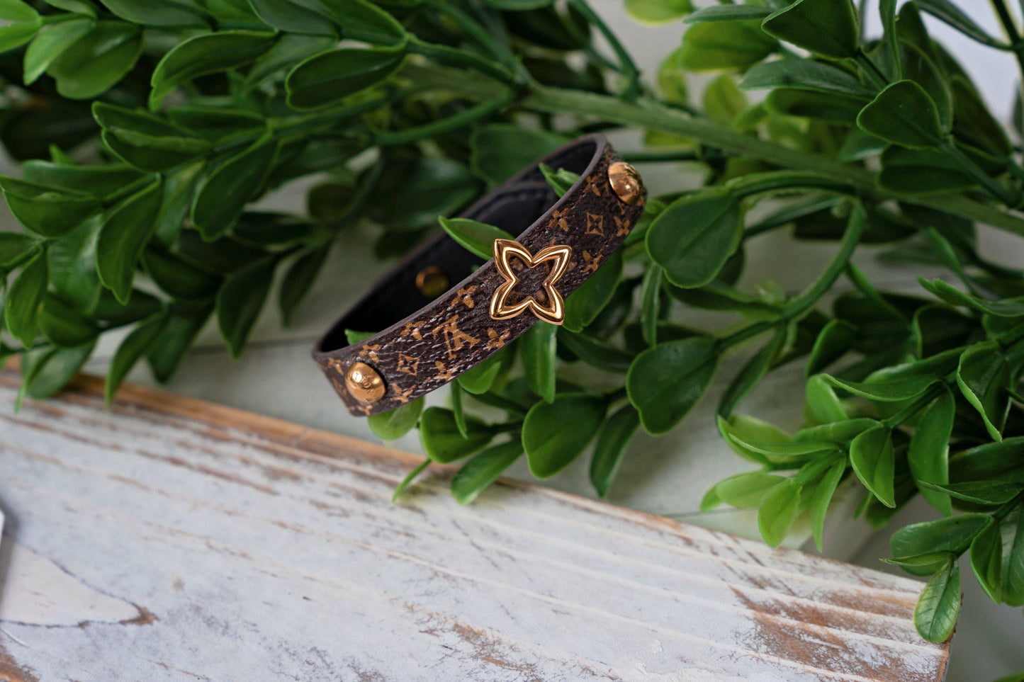 Leather cuff Bracelet