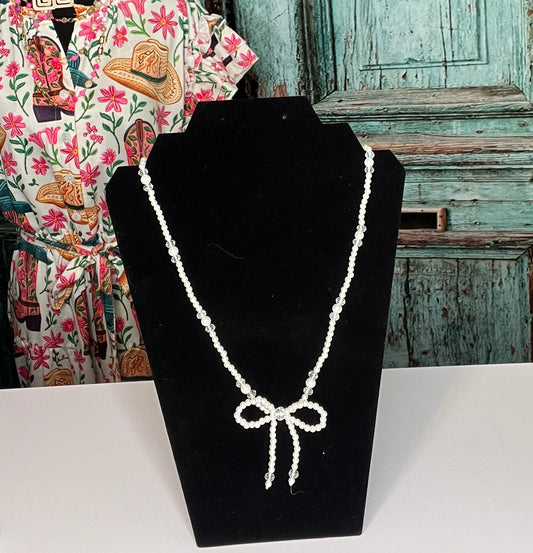 Bowknot Bliss Necklace