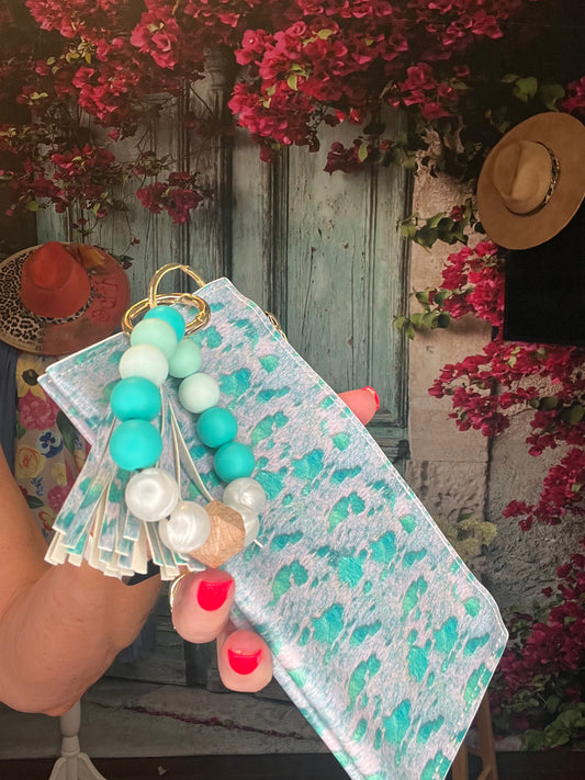 Turquoise and white wristlet